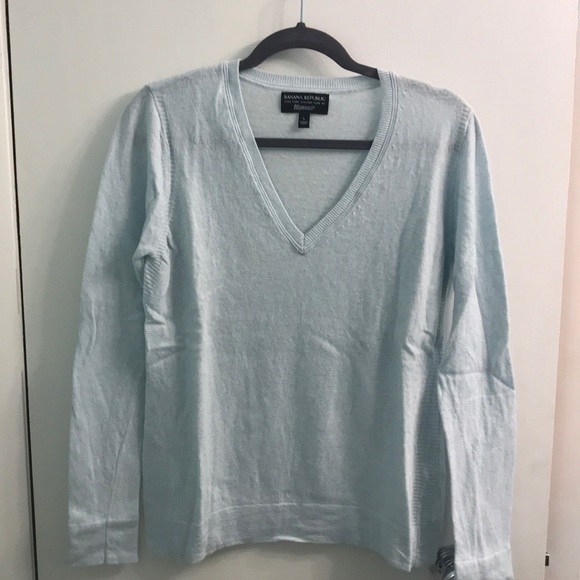 Banana Republic Sweaters - Banana Republic Wool Blend Sweater